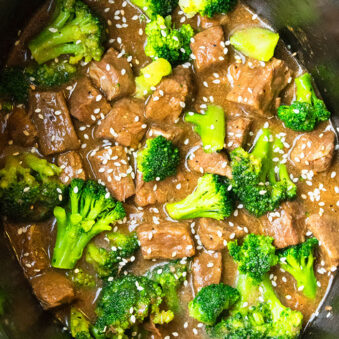 Easy Chinese Beef and Broccoli in Black Slow Cooker- Overhead Shot